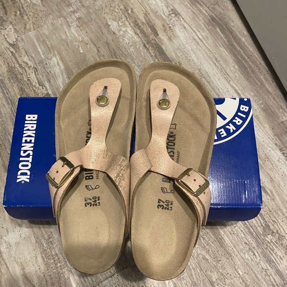 birkenstock gizeh rose gold metallic